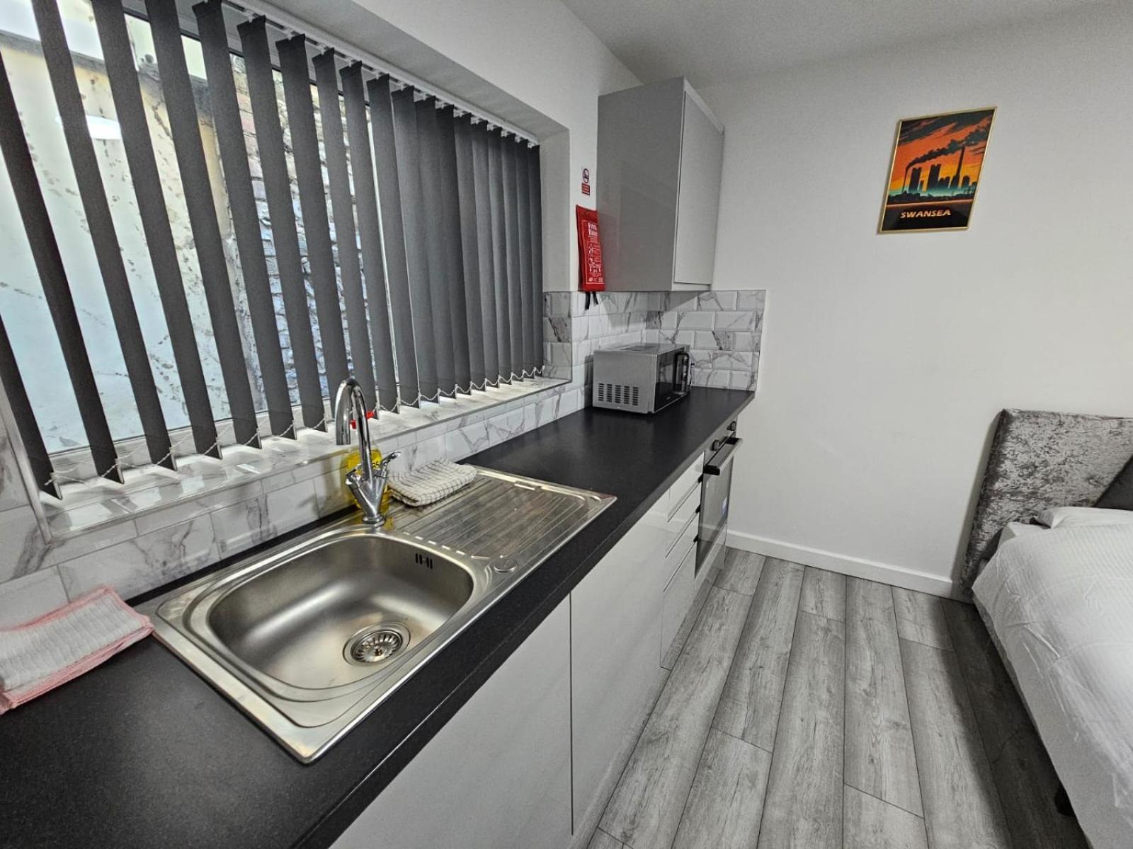 Cosy Cardiff Apartments - Garden Lounge Esterno foto
